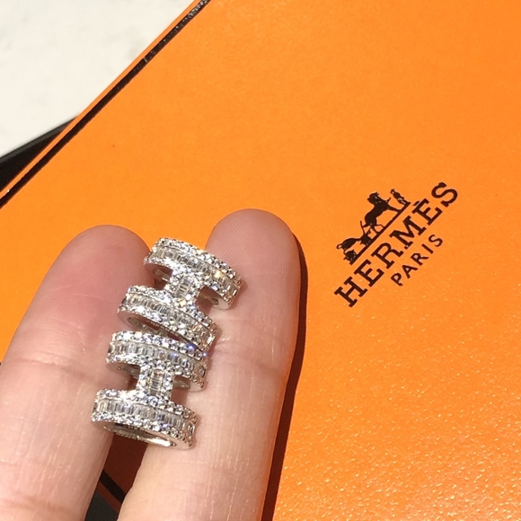 Hermès earrings - Picture 7 of 9